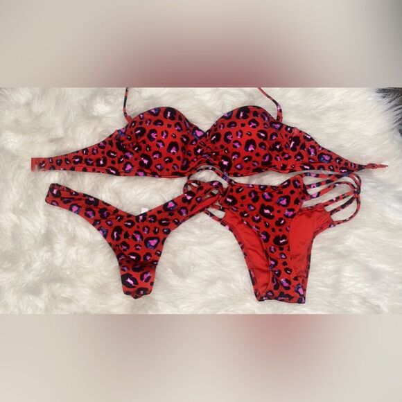 Victoria's Secret Other - Victoria’s Secret 3 piece bikini set size Small